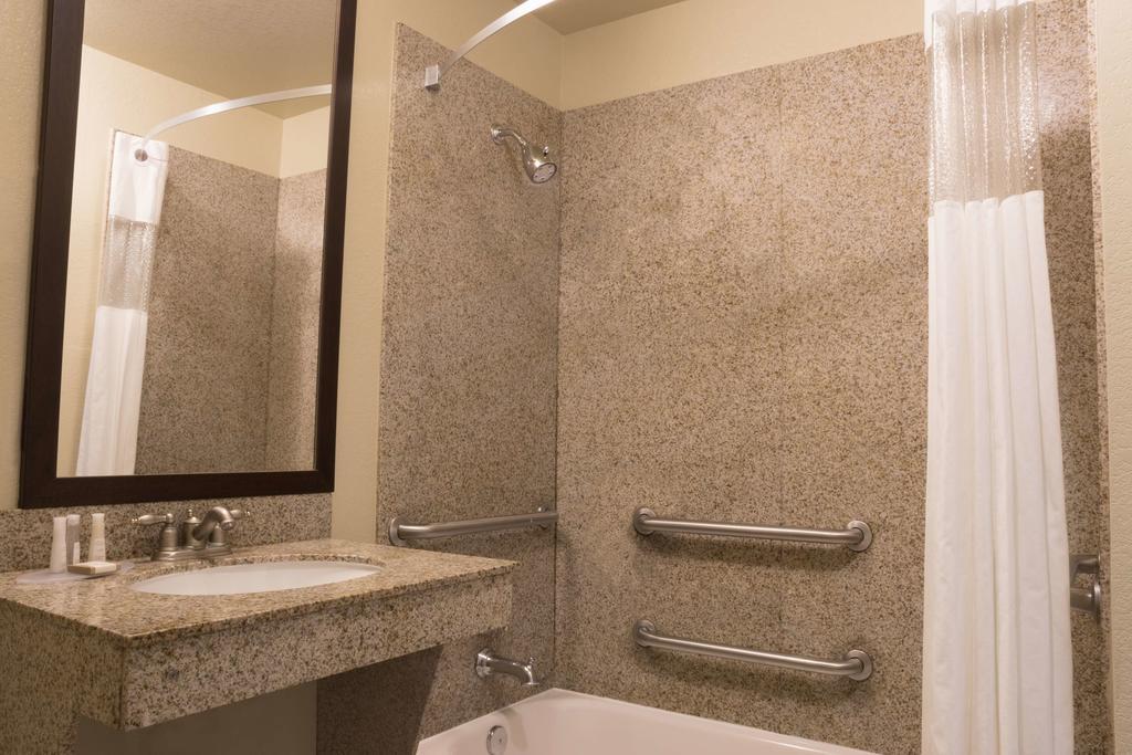 Best Western Houston Bush Intercontinental Airport Inn Humble Exterior foto